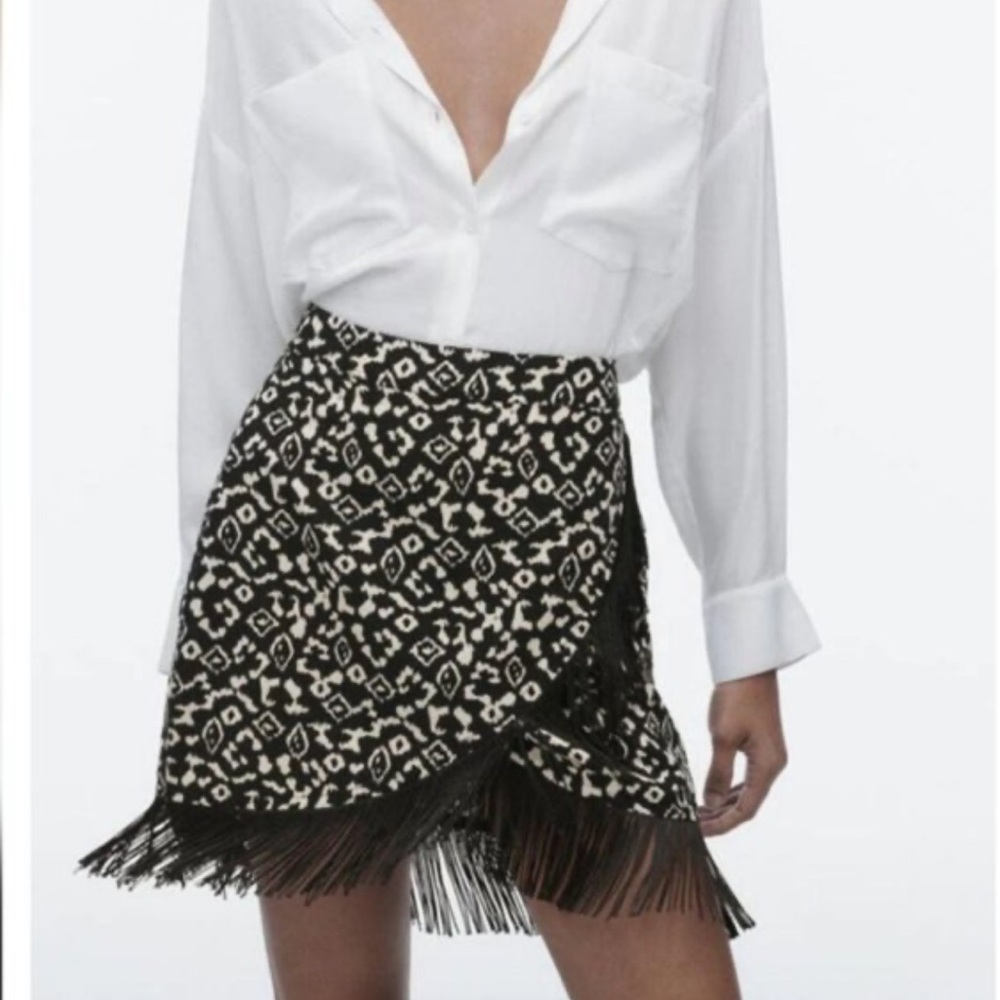 Zara Black and White Printed Fringe Skirt